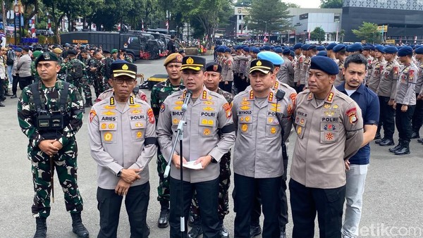 Polda Metro Jaya Amankan 21 Orang Jelang Aksi BEM UI, Polisi Sita Molotov dan Flare